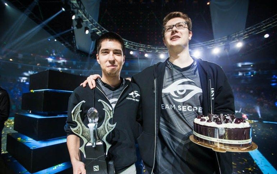 【战报】2025LPL春季赛第19比赛日综述，iG、FPX兵不血刃轻松拿下