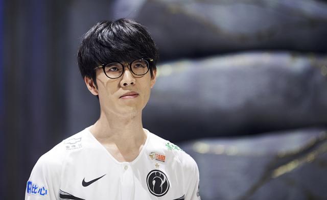 MAJ3R 回应 B1ad3 关于ESL职业联赛决赛中粉丝的指控